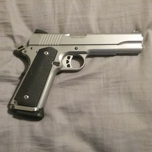 Meet your Posher, Wade